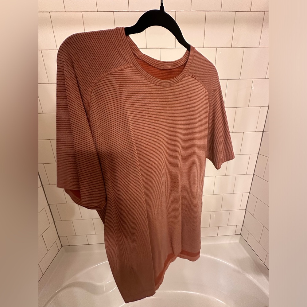 Men’s Orange striped Lululemon Metal Vent Tech, size XL
